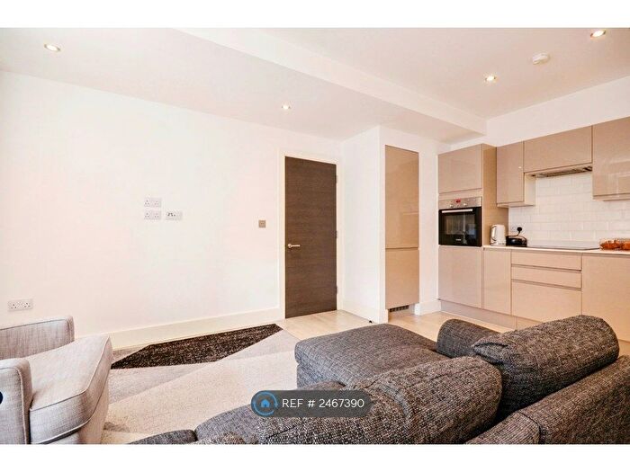 1 Bedroom Flat To Rent In Arliss Court, Watford, WD17