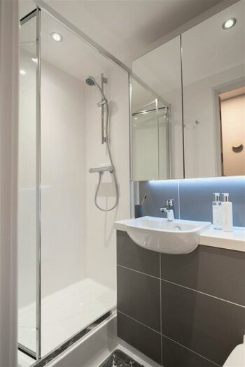 Studio To Rent In Lido Road, Guildford, GU1