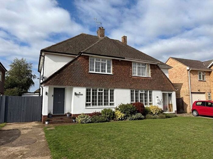 3 Bedroom Semi Detached House For Sale In Purcell Avenue, Tonbridge, Kent, TN10