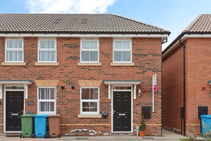 2 Bedroom End Of Terrace House For Sale In Drewery Crescent, Beverley, HU17