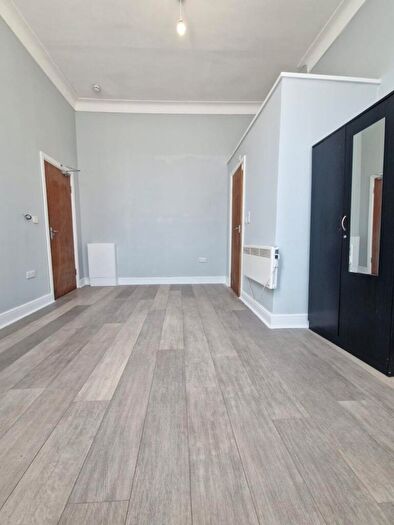 Studio To Rent In Room Lea Bridge Road, Leyton, E10