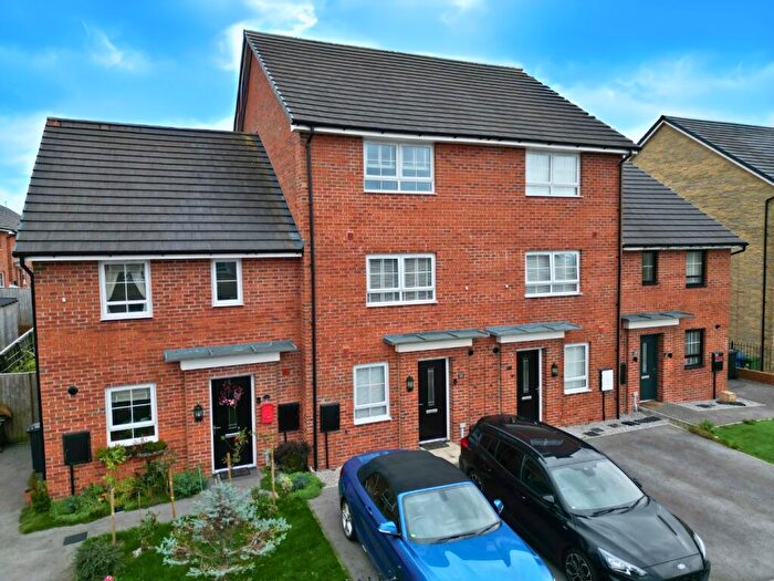 4 Bedroom Town House For Sale In Sandy Bank Avenue, Hyde, Greater Manchester, SK14