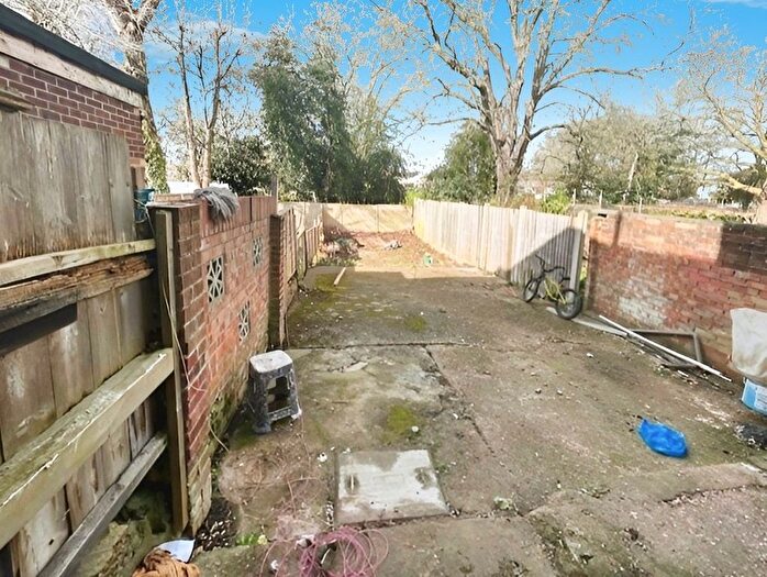 4 Bedroom Terraced House To Rent In Westwood Road, Ilford, IG3