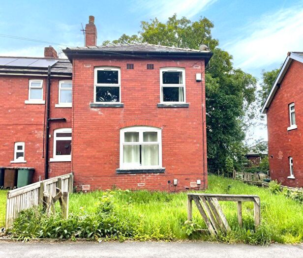 3 Bedroom End Of Terrace House For Sale In Thrush Drive, Bury, BL9