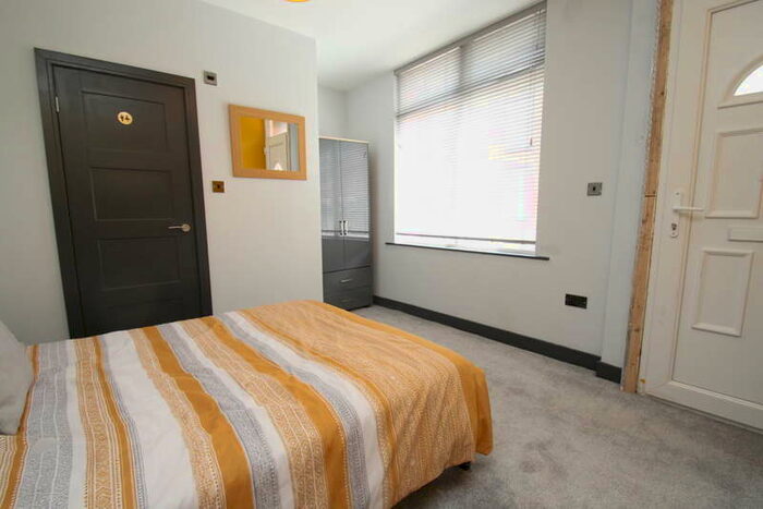 1 Bedroom House To Rent In Room 2, Nowell Place, Harehills, Leeds, LS9