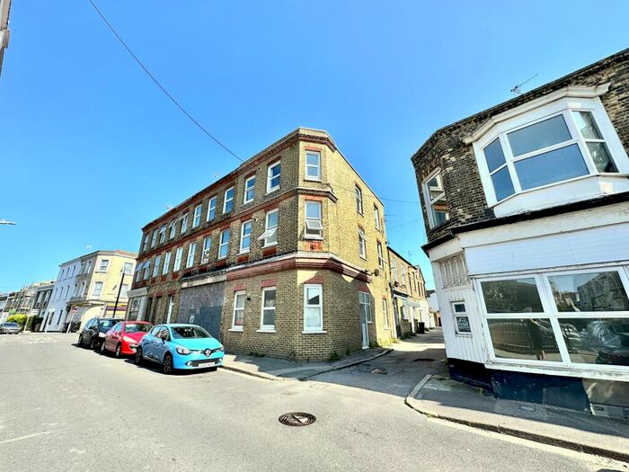1 Bedroom Flat To Rent In Bath Road, Margate, CT9