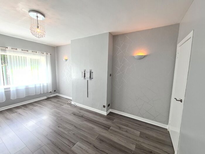2 Bedroom Flat To Rent In Swinton Drive, Cardonald, Glasgow, G52