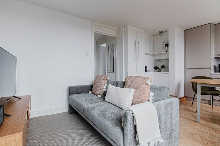 1 Bedroom Flat To Rent In City Of London, London, E1W