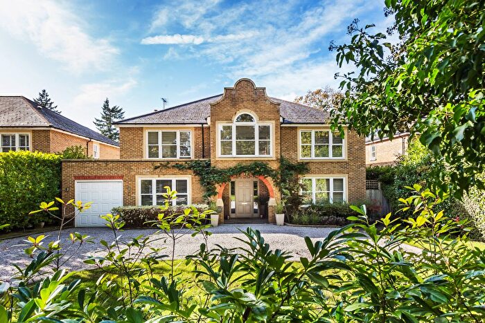 5 Bedroom Detached House To Rent In The Garth, Cobham, Surrey, KT11