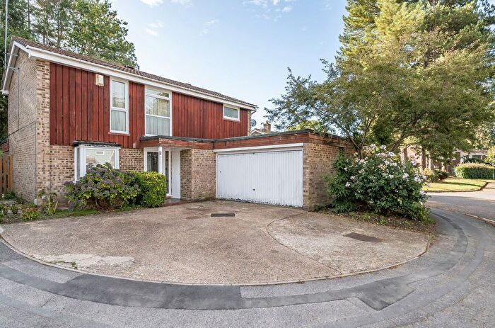 4 Bedroom Detached House For Sale In Silwood, Bracknell, Berkshire, RG12