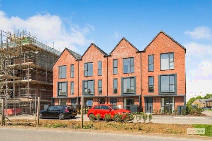 4 Bedroom Property To Rent In William Jessop Way, Bristol, BS13