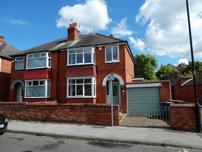 3 Bedroom Semi-Detached House To Rent In Ferrers Road, Wheatley, Doncaster, DN2