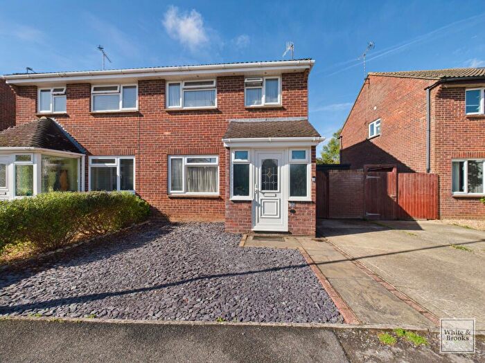 3 Bedroom Semi-Detached House For Sale In Osprey Gardens, Bognor Regis, PO22