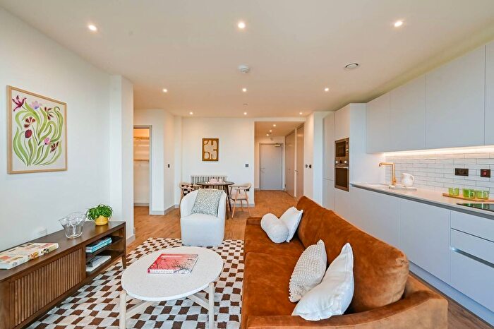 1 Bedroom Flat To Rent In Selbourne Road, Walthamstow, E17