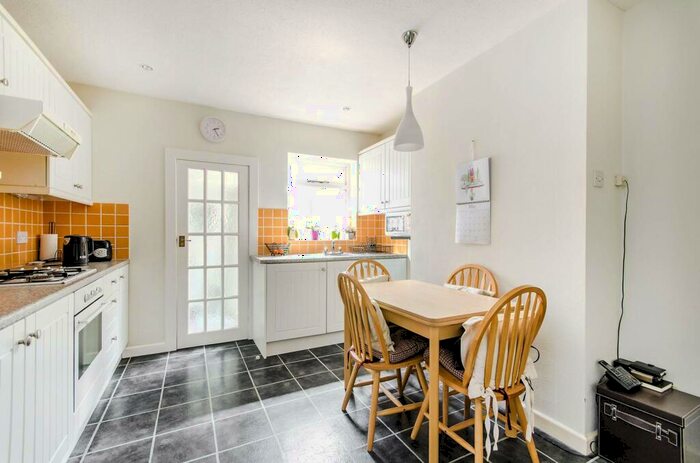 2 Bedroom End Of Terrace House To Rent In Cambridge Road, Kingston, Kingston Upon Thames, KT1
