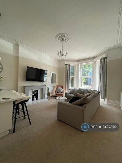2 Bedroom Flat To Rent In Pineville, Bournemouth, BH2