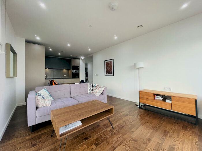 2 Bedroom Flat For Sale In , Waterline Way, SE8