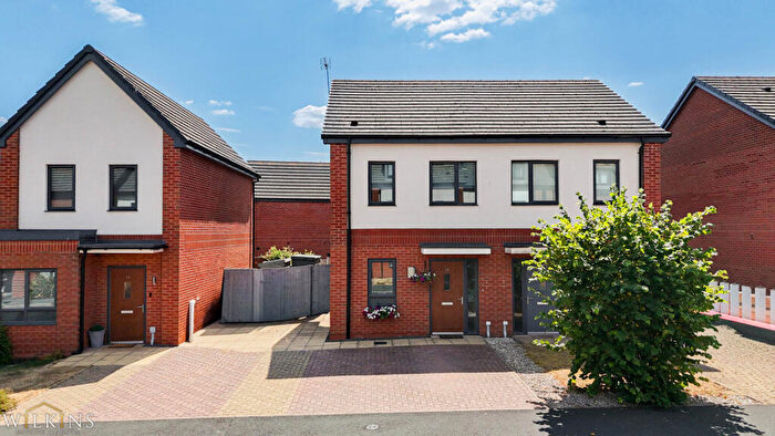 2 Bedroom Semi Detached House For Sale In Cincinnati Drive, Birmingham, West Midlands, B24