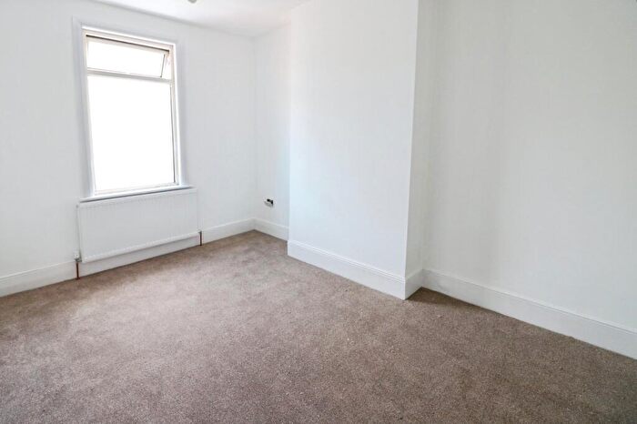 4 Bedroom Terraced House To Rent In Kingswood Road, Ilford, IG3