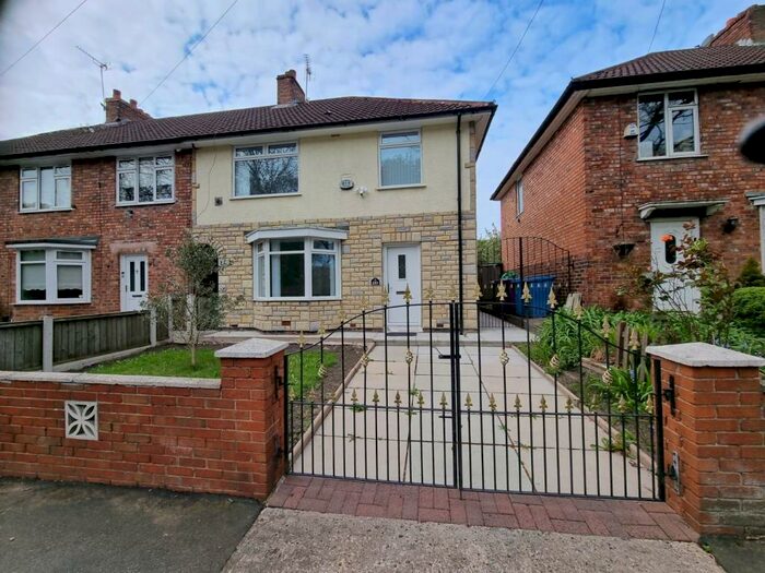 3 Bedroom House To Rent In Lorenzo Drive, Liverpool, L11
