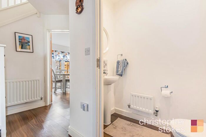 4 Bedroom Detached House For Sale In Magnolia Way, Cheshunt, Hertfordshire, EN8