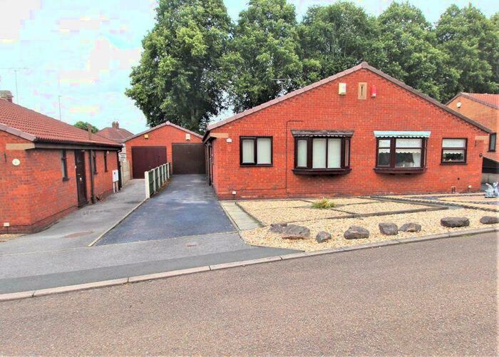 2 Bedroom Semi-Detached Bungalow To Rent In St. Peters Close, New Ollerton, NG22