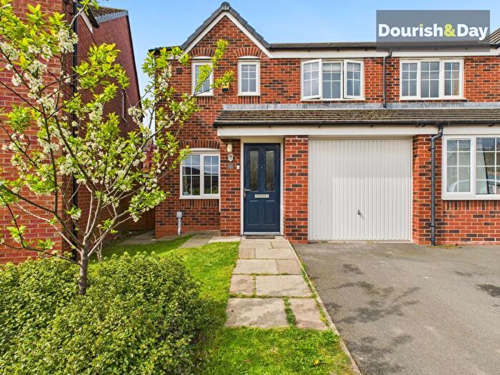 3 Bedroom Semi-Detached House For Sale In Shakespeare Drive, Penkridge, Staffordshire, ST19