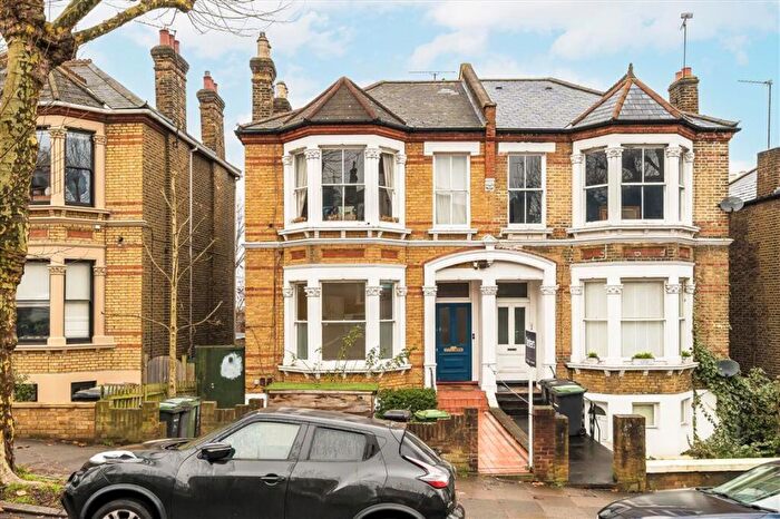 2 Bedroom Flat To Rent In Jerningham Road, New Cross, SE14