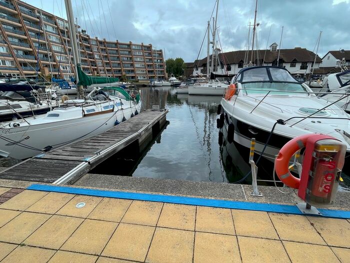 Garage / Parking To Rent In Port Way, Port Solent, Portsmouth, PO6