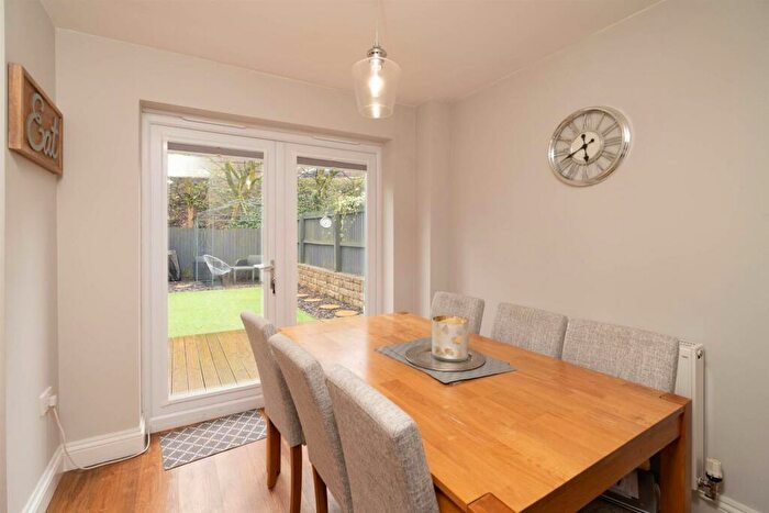 4 Bedroom Semi-Detached House To Rent In Turner Road, Buxton, SK17
