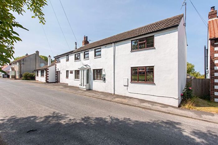 4 Bedroom Terraced House For Sale In Folkton, Scarborough, YO11