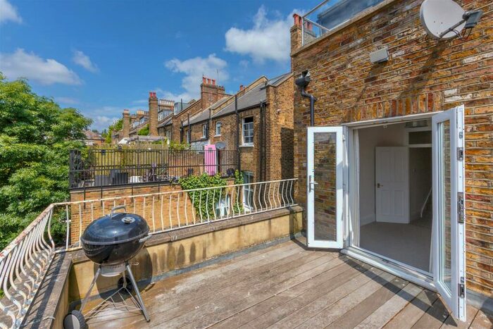 House To Rent In SAavernake Road, London, NW3