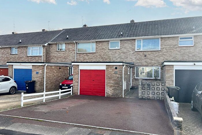 3 Bedroom Terraced House For Sale In Northmoor, BH20