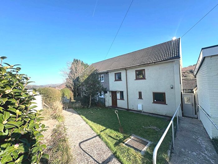 3 Bedroom End Of Terrace House To Rent In Ton Hywel, Porth, CF39