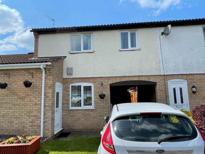 2 Bedroom Town House To Rent In Foxcote Drive, Loughborough, LE11