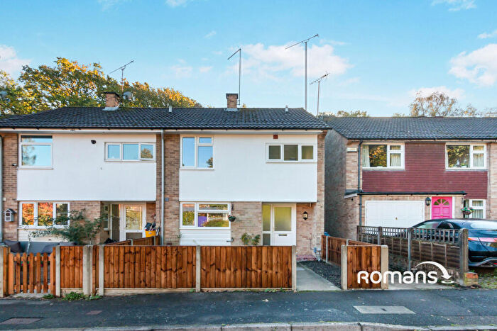 3 Bedroom Terraced House To Rent In Woodlands, Woodlands, Yateley, GU46