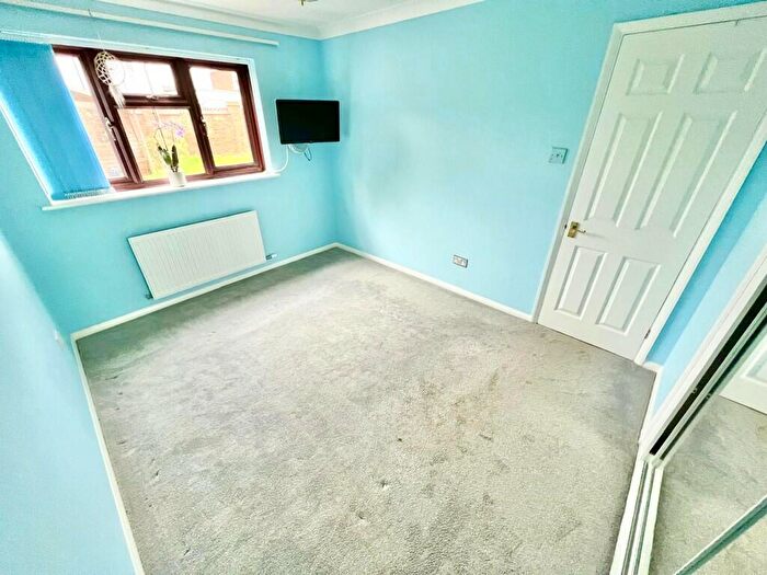 2 Bedroom Terraced Bungalow For Sale In Robert Way, Mytchett, Camberley, GU16