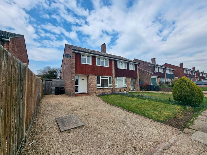 3 Bedroom House To Rent In Wellington Way, Salisbury, SP2