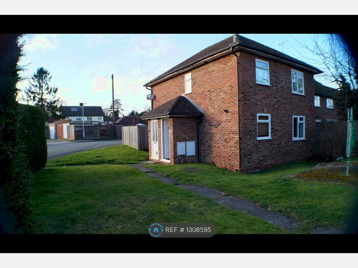 1 Bedroom Flat To Rent In Upcroft, Windsor SL4