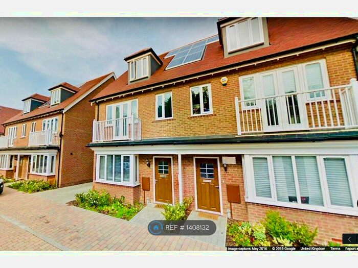 4 Bedroom Semi-Detached House To Rent In David Wildman Lane, London, NW7
