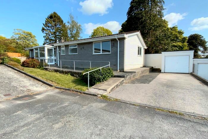 3 Bedroom Bungalow To Rent In Grenville Drive, Tavistock, PL19