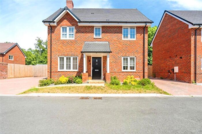 3 Bedroom Detached House For Sale In Pintail Drive, Chichester, West Sussex, PO20