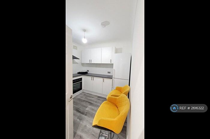1 Bedroom Semi-Detached House To Rent In Abbs Cross Lane, Hornchurch, RM12