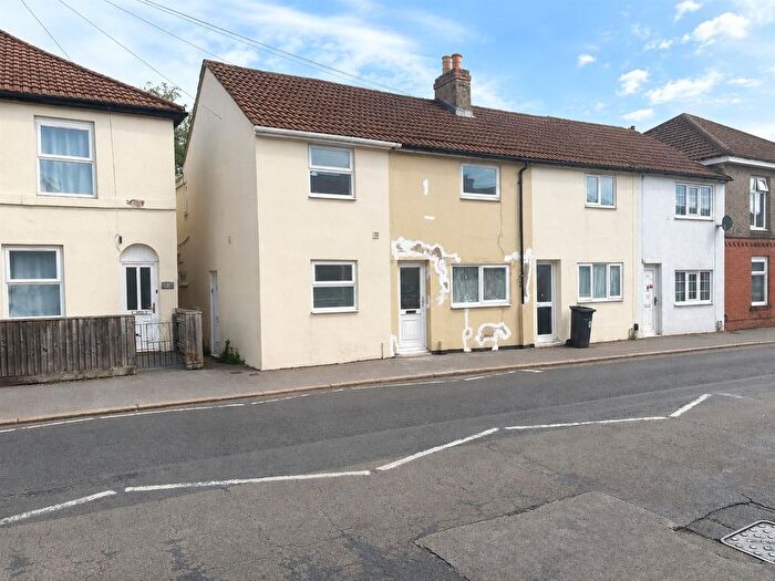 2 Bedroom End Of Terrace House To Rent In Forton Road, Gosport, PO12