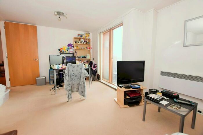 1 Bedroom Flat To Rent In Melia House, Lord Street, Green Quarter, Manchester, M4