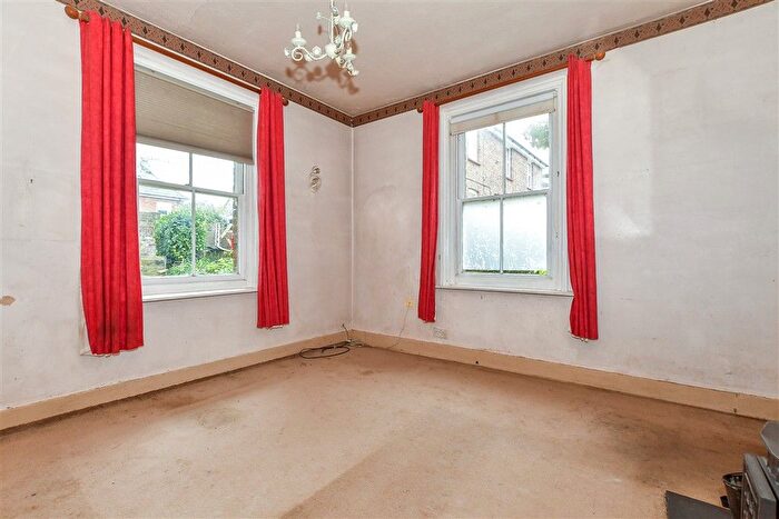 5 Bedroom Detached House For Sale In Albert Road, Uckfield, East Sussex, TN22