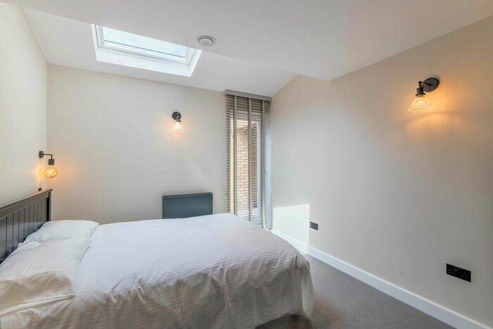 2 Bedroom Flat To Rent In Dawes Road, Fulham, SW6