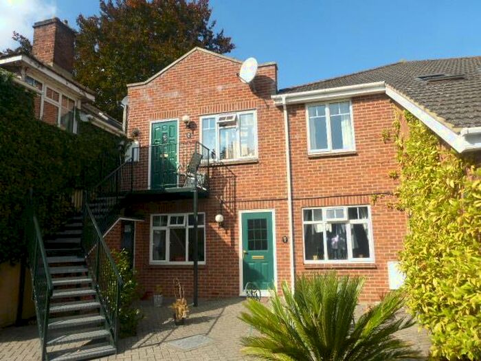 1 Bedroom Apartment To Rent In The Harrow Way, Basingstoke, RG22