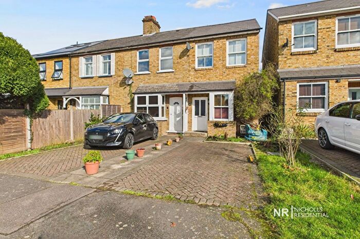 2 Bedroom End Of Terrace House To Rent In Gander Green Lane, North Cheam, Surrey., SM3