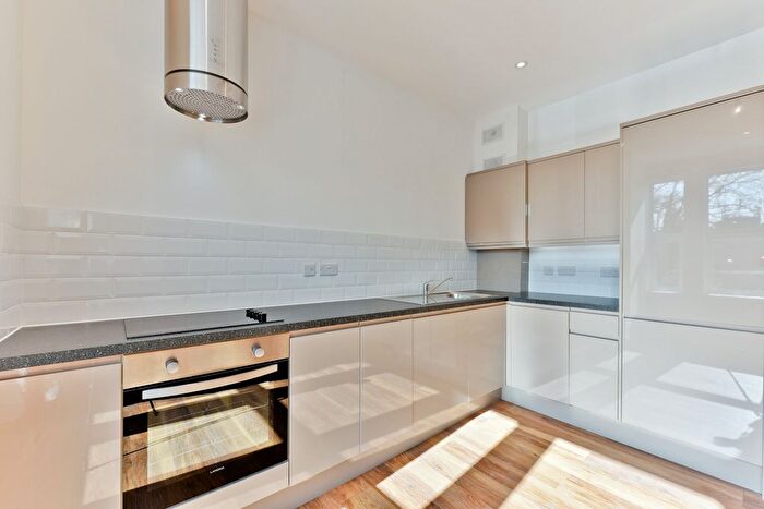 1 Bedroom Flat To Rent In Blyth Road, Bromley, BR1